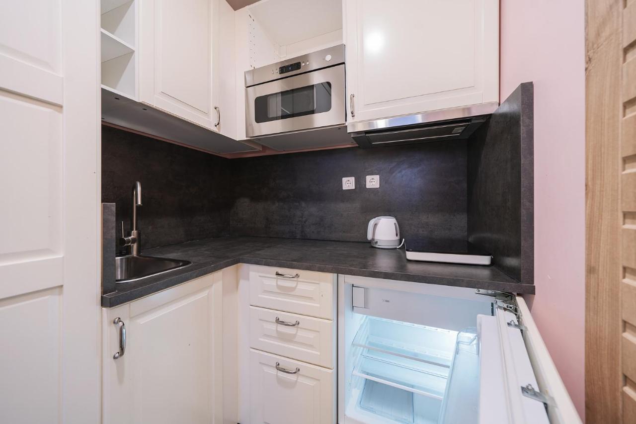 Station Self Check-In Apartments Вильнюс Экстерьер фото