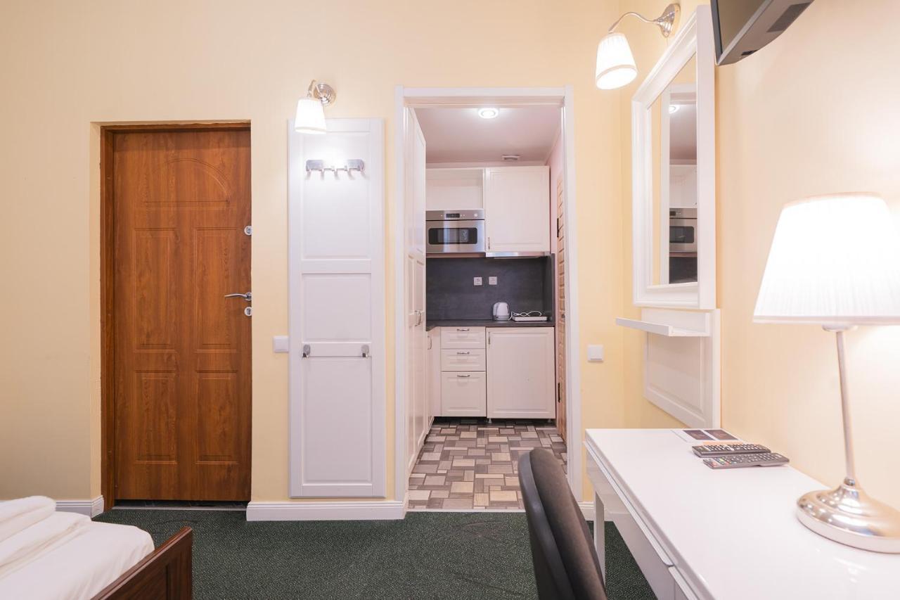 Station Self Check-In Apartments Вильнюс Экстерьер фото