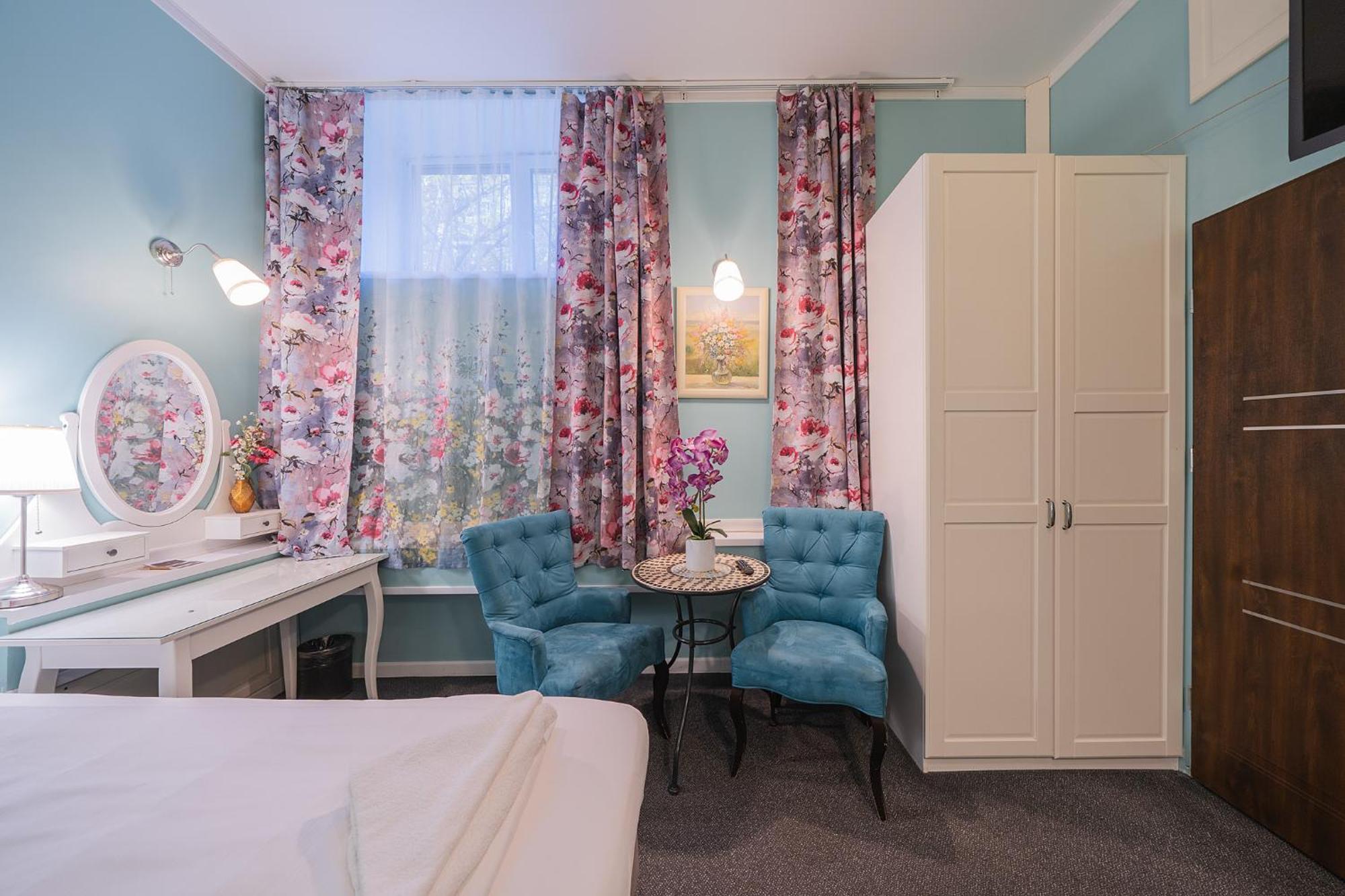 Station Self Check-In Apartments Вильнюс Экстерьер фото